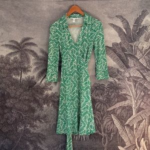 Diane von Furstenberg Jenna silk wrap dress | 8